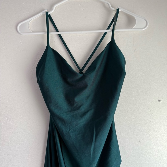 WINDSOR Hunter Green The Minimal High Slit Asymmetrical Midi Dress - Picture 5 of 5